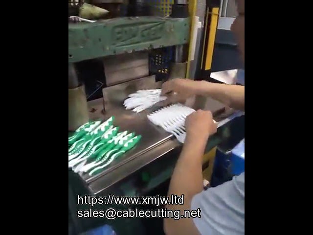 Pp Material Plastic Parts Making Forming Machine 35ton Small Pvc Vertical Plastic Injection Molding