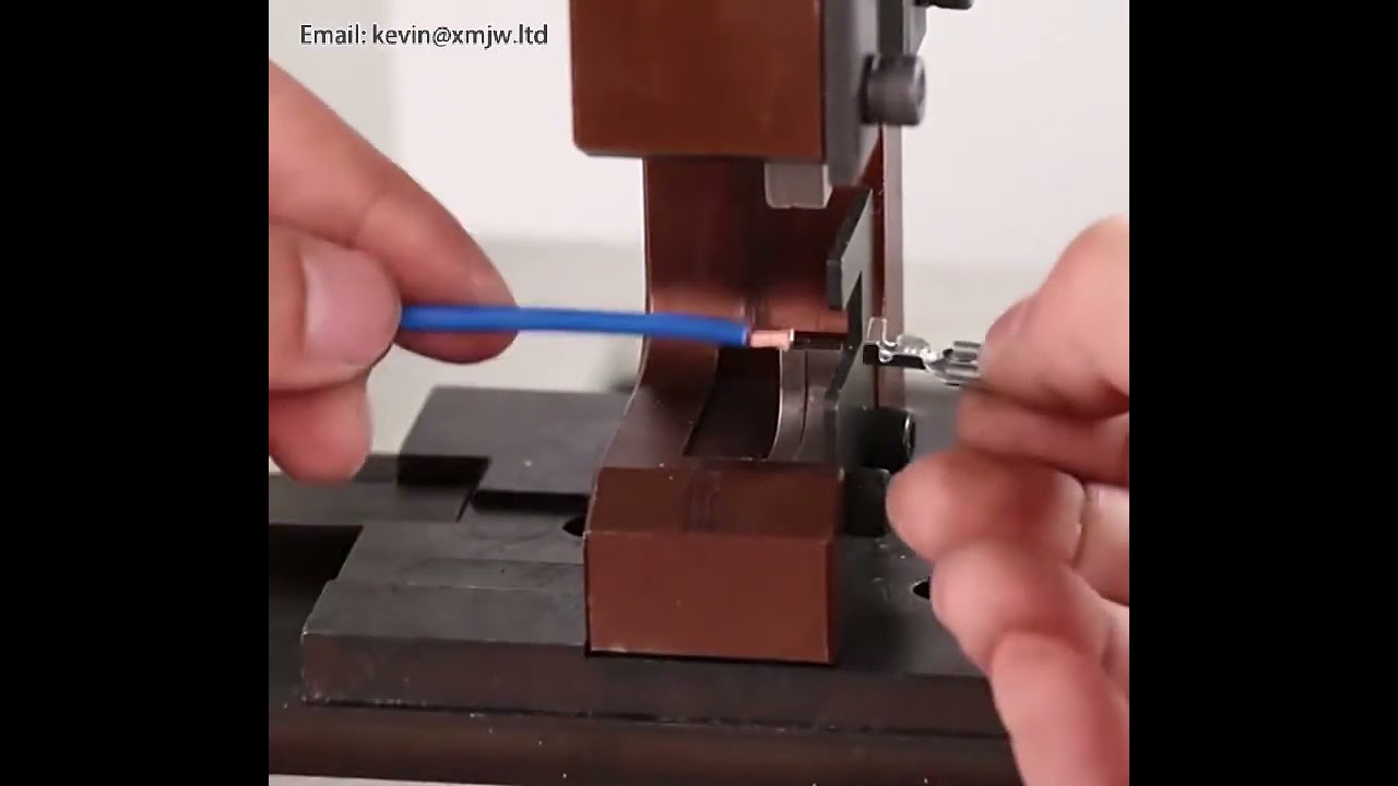 Fully automatic five wire crimping machine applicator Assembly part for crimping equipment terminal