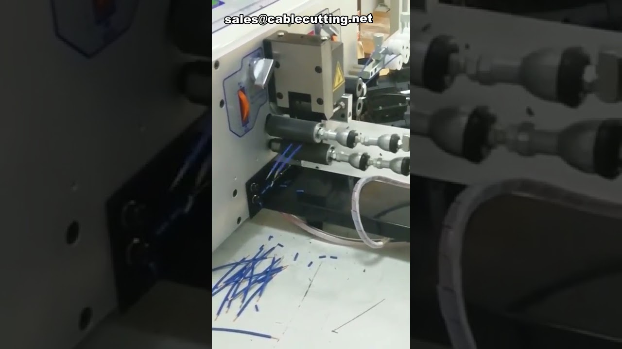 Wire stripping cutting twist machine